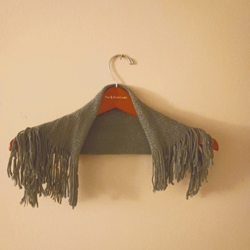 Grey Scarve